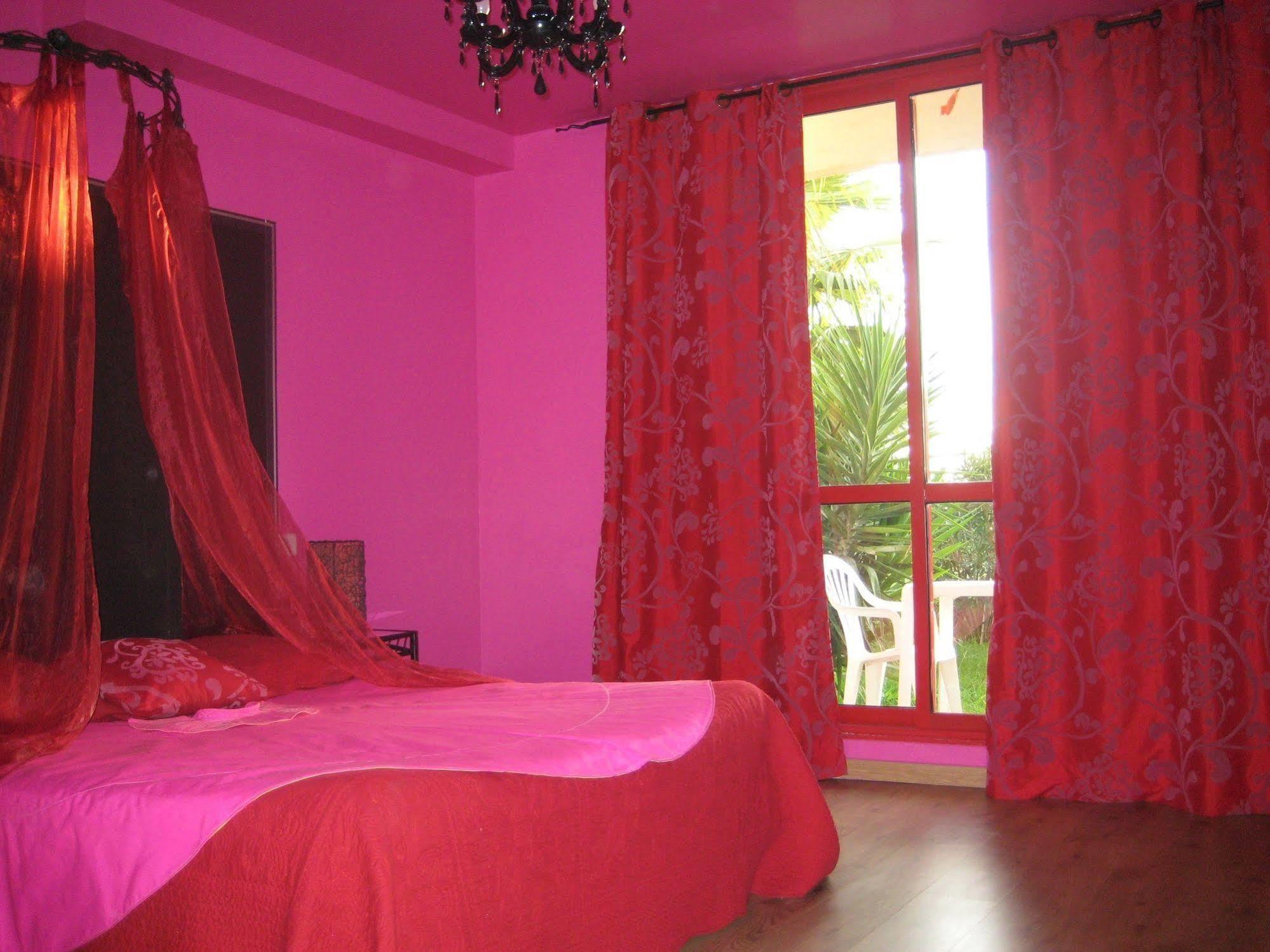 Appart'Hotel Et Chambres Essentiel Spa Arles Exteriér fotografie