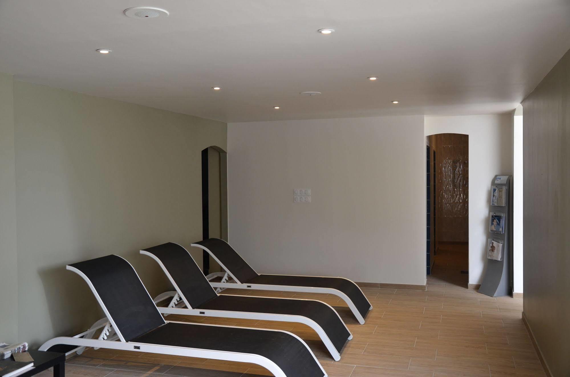 Appart'Hotel Et Chambres Essentiel Spa Arles Exteriér fotografie